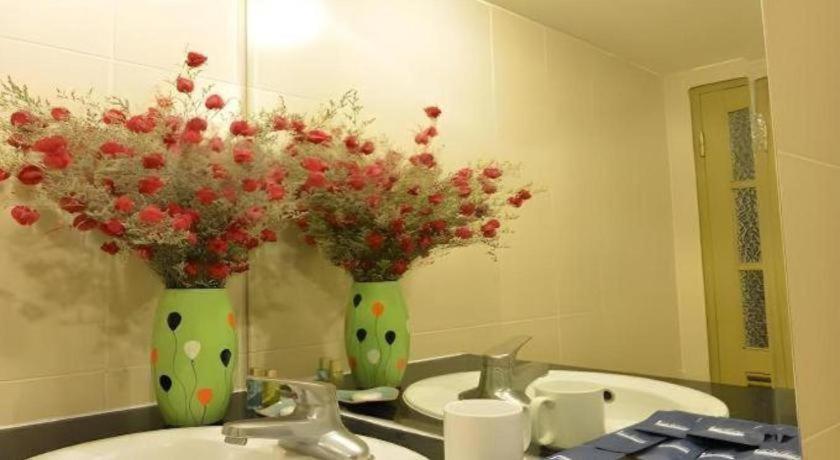 Hanoi Serenity Hotel 2 Екстер'єр фото